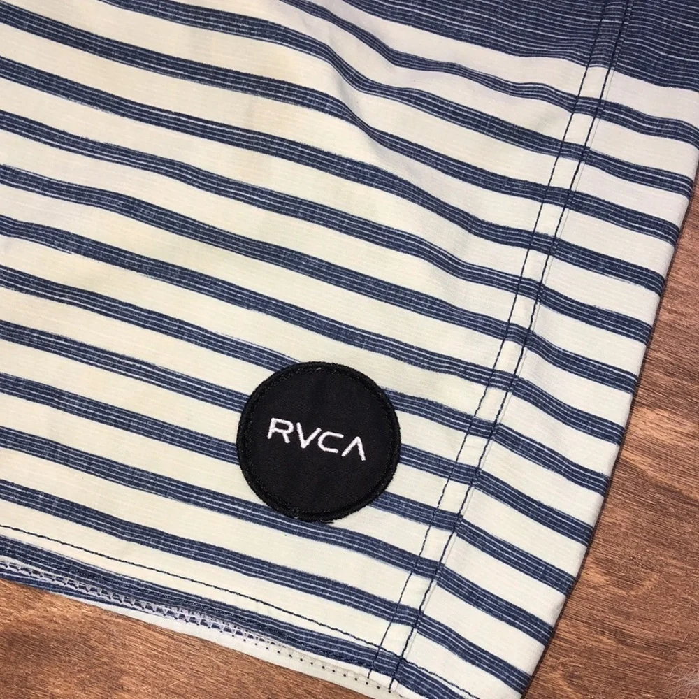 RVCA mens striped board/swim trunks/shorts size 29